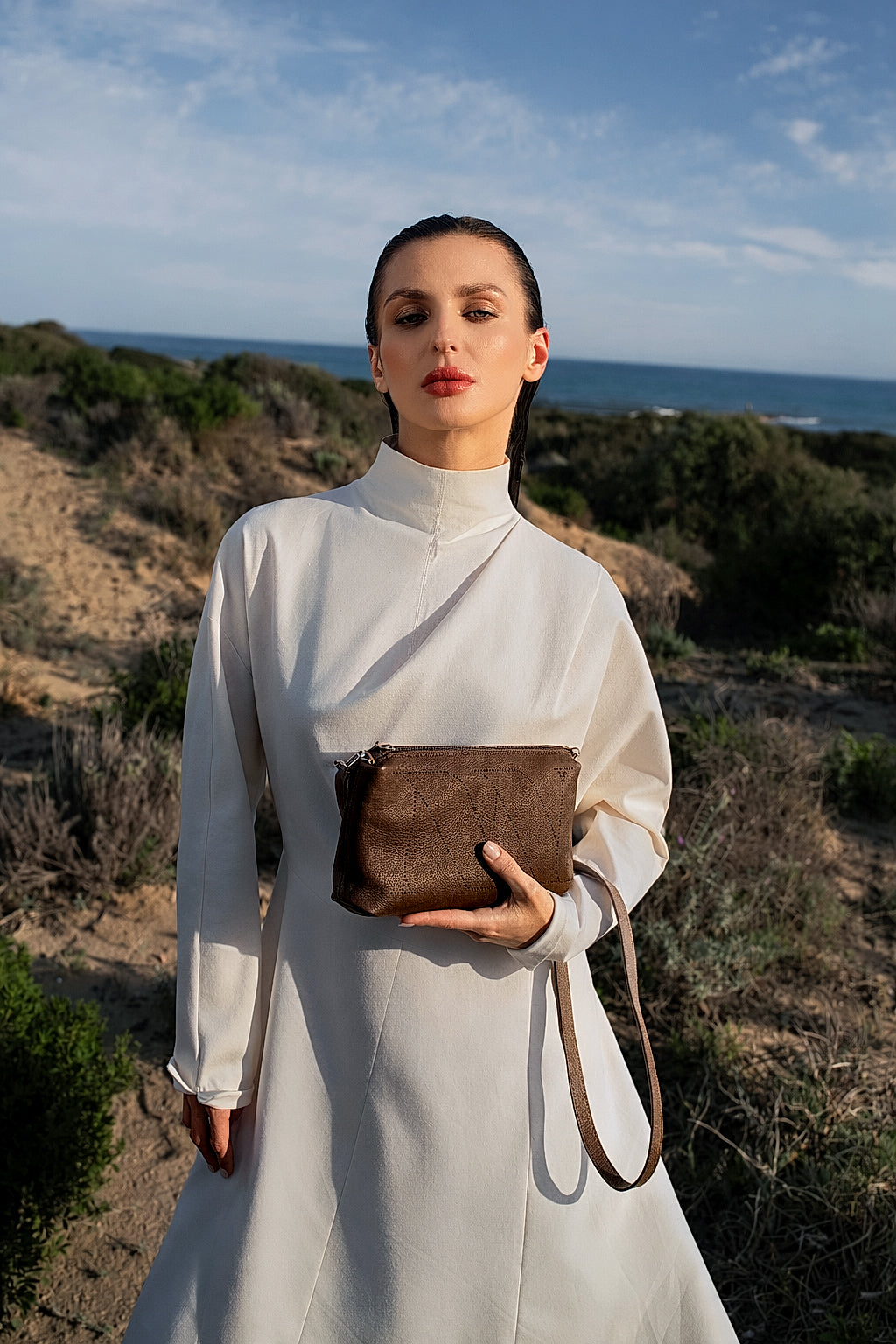 Natural Nuance Essentials Bag with Strap made with vegetable tanned leather. Made in Europe. 